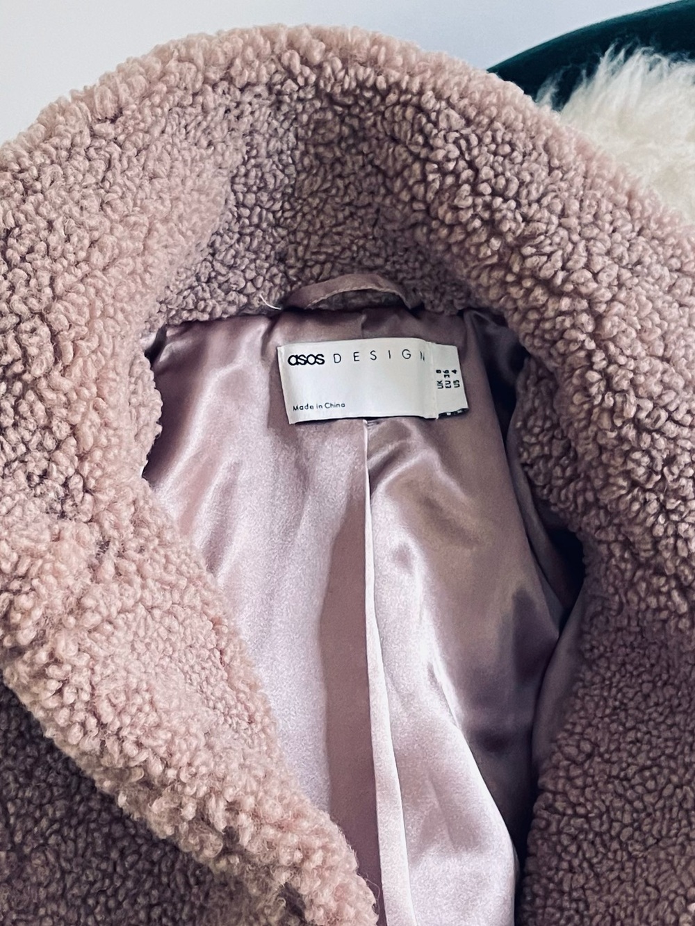 ASOS Design Plush Teddy Cropped Jacket - Mauve - Picture 4 of 8